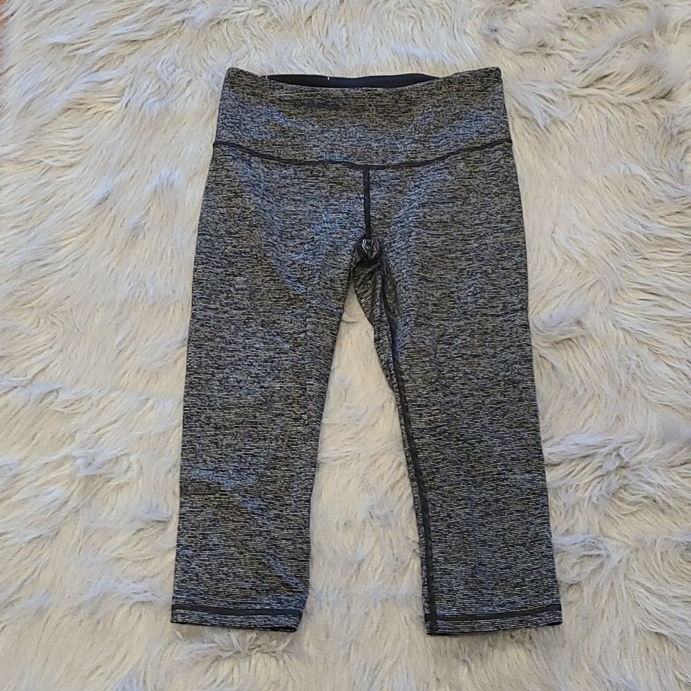 Victoria secret‎ VSX black and white stripped capri size xs